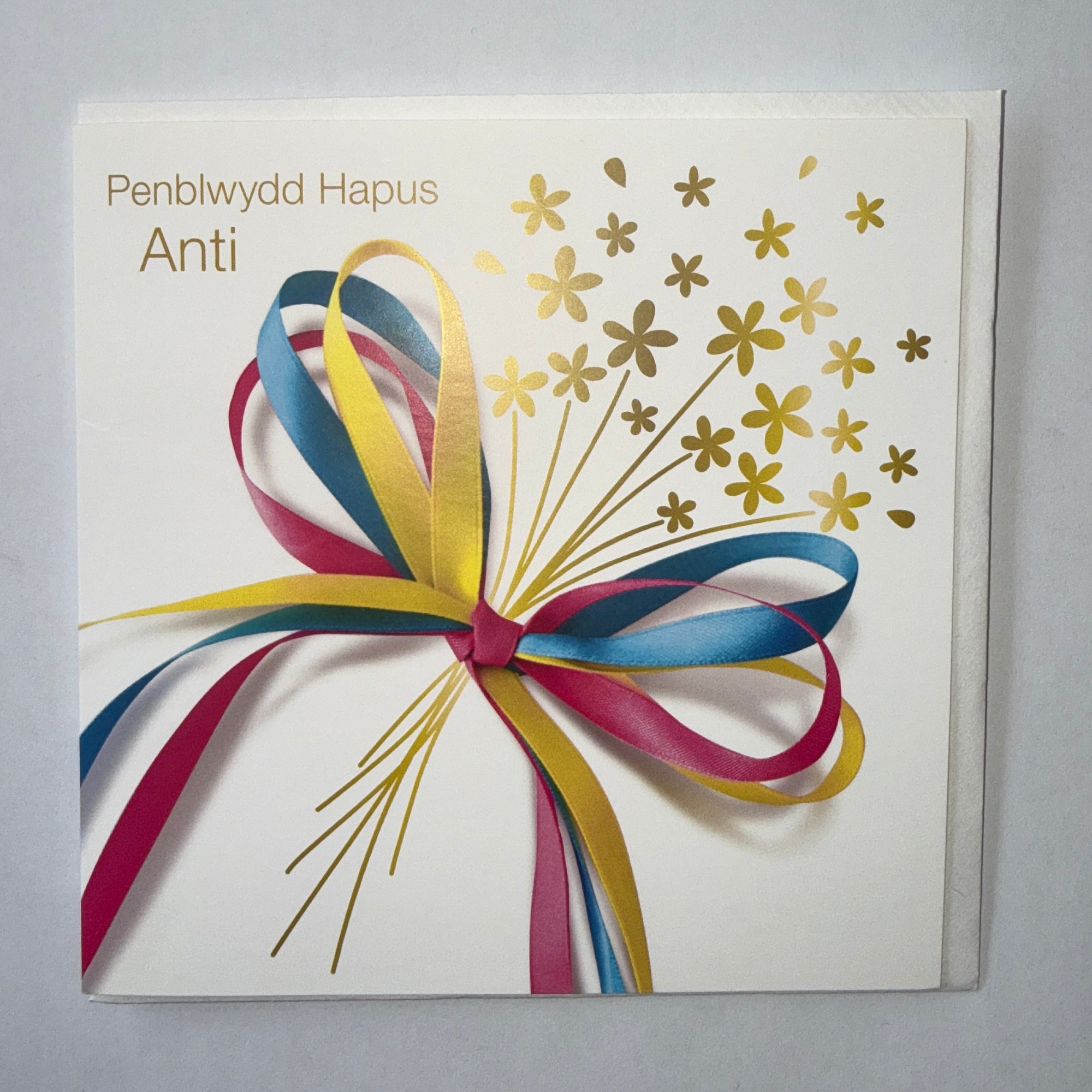 Penblwydd Hapus Anti Ribbons and Flowers Card